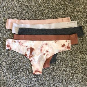 Brand New! Danskin intimates large no-show thongs